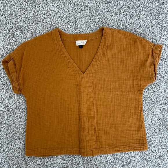 Universal Thread Tops - Universal Thread V-Neck Top